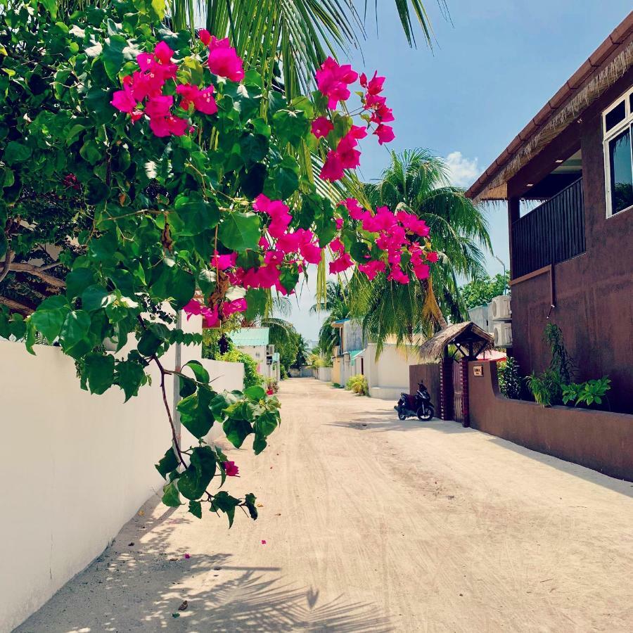 Villa Kudi Maldives Guest House Thulusdhoo Exterior photo